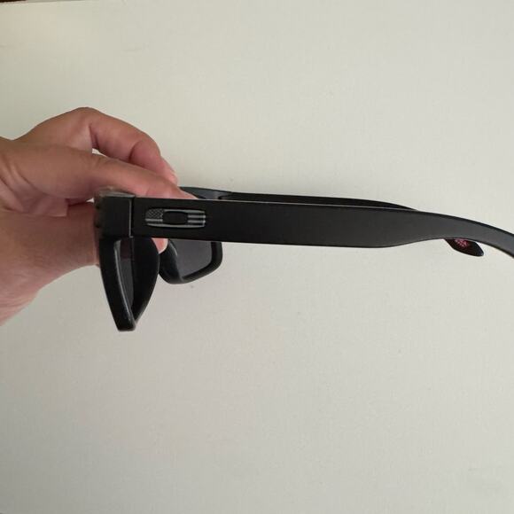 OAKLEY SI Holbrook Matte Black Tonal Icon/Gray Sunglasses (OO9102-E555) - Picture 4 of 8